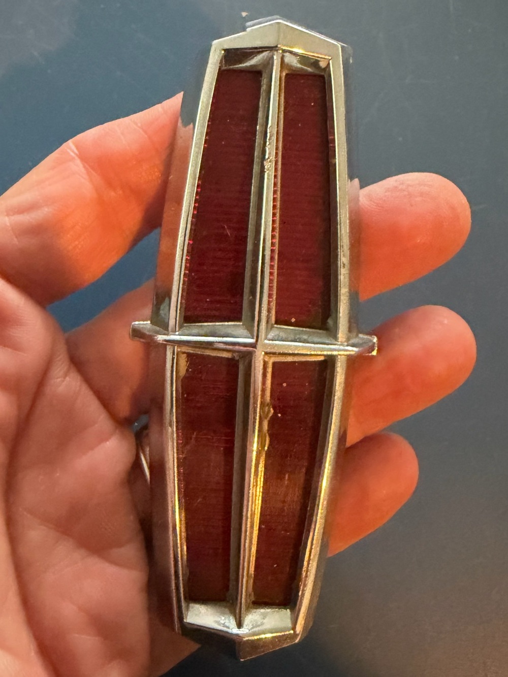 Vintage 1972 Lincoln Continental Mark IV Emblem